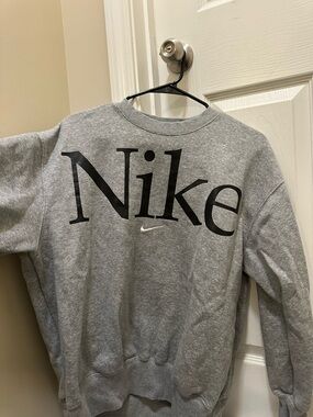 Nike Women’s Gray Baggy Logo Crewneck